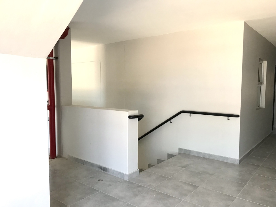 1 Bedroom Property for Sale in Table View Western Cape